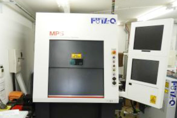 Laser welding machine