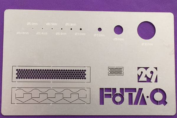 ファイバーレーザー加工(55×90mm t=1.0 板)